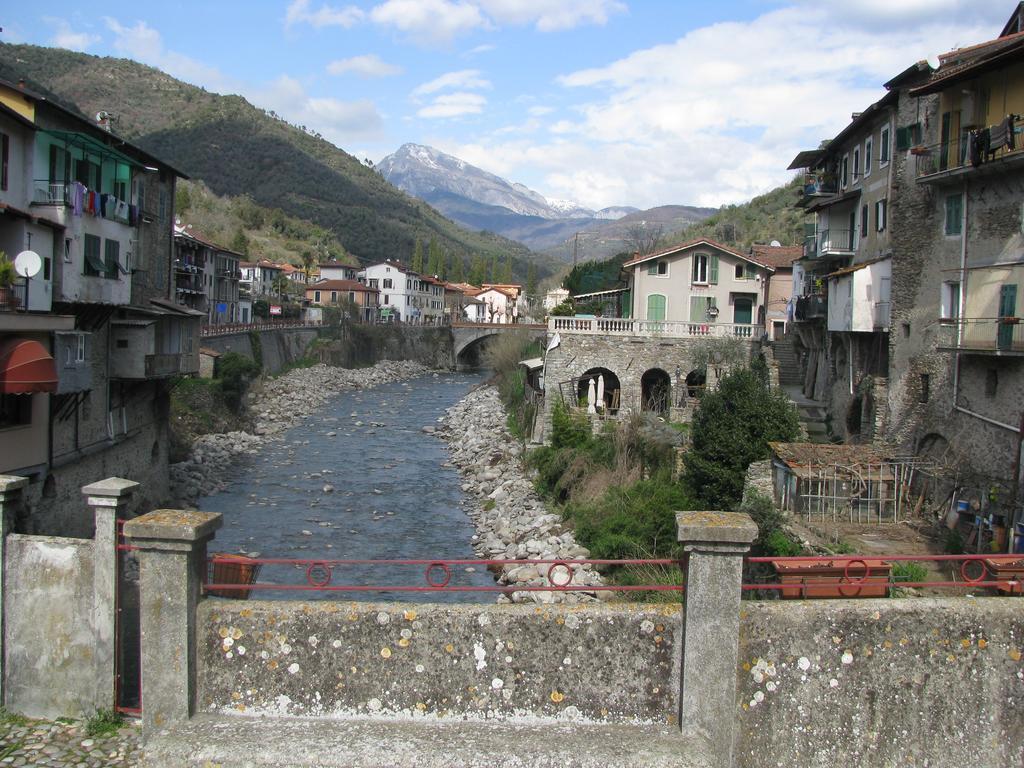 Casa Med Holiday Home Isolabona Екстер'єр фото