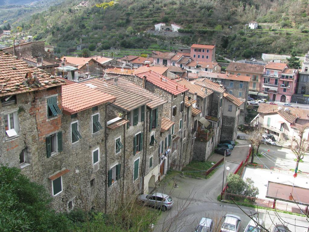 Casa Med Holiday Home Isolabona Екстер'єр фото