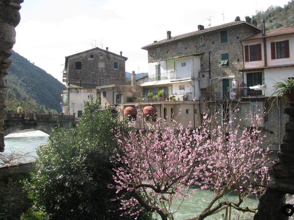 Casa Med Holiday Home Isolabona Екстер'єр фото
